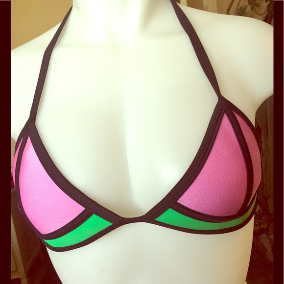 triangl swimwear Other - New TRIANGL BIKINI TOP 🎀